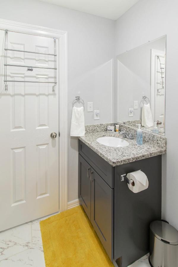 Peerless Retreat - Minutes From Downtown Holiday home Houston
