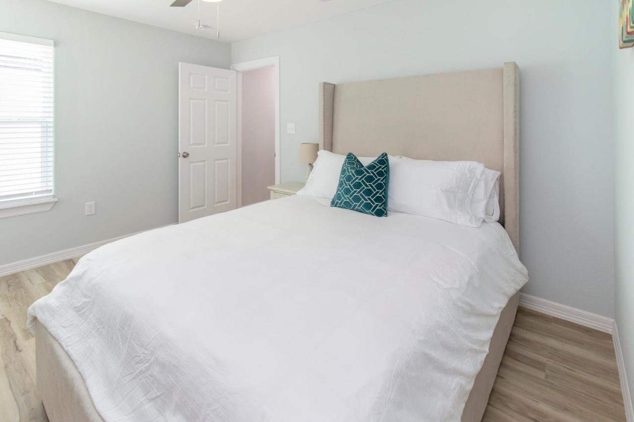 Holiday home Peerless Retreat - Minutes From Downtown *